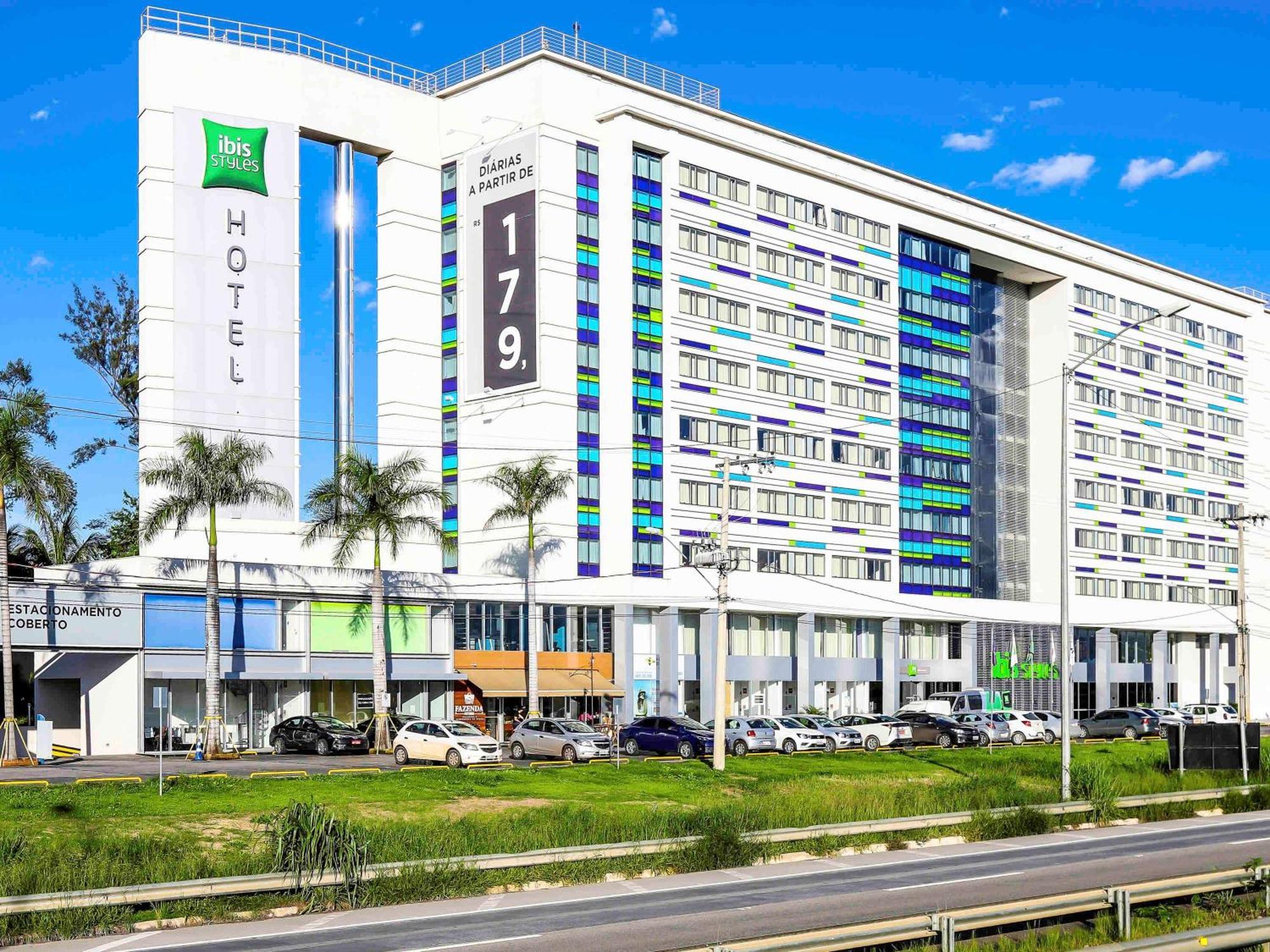 宜必思尚品孔菲斯机场酒店 圣湖镇 外观 照片